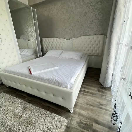 Apartment Dxn 10 *